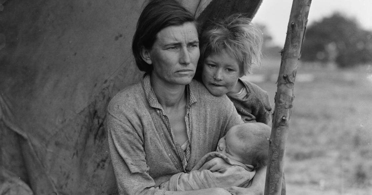 Dorothea Lange’s 1936 photograph “Migrant Mother” depicting Florence Owens Thompson with her children in a Nipomo, California pea-pickers camp.